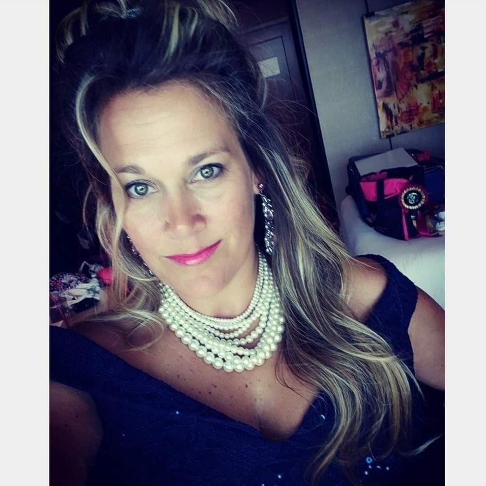 Meet your Posher, Karla